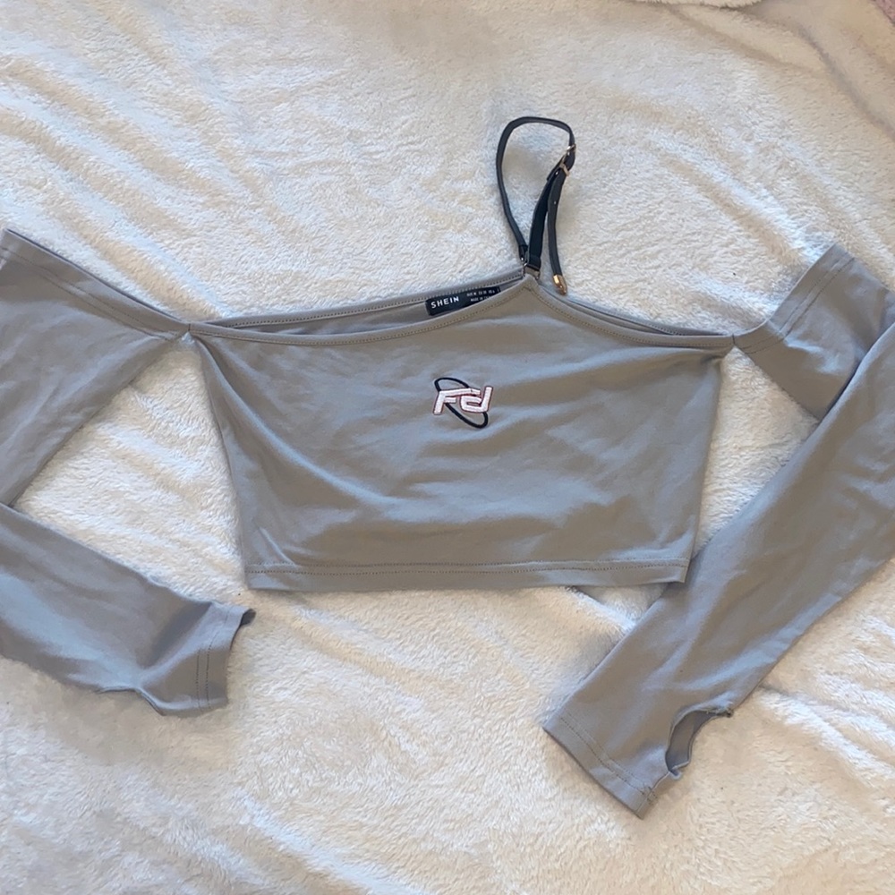 5/$20 off shoulder crop top